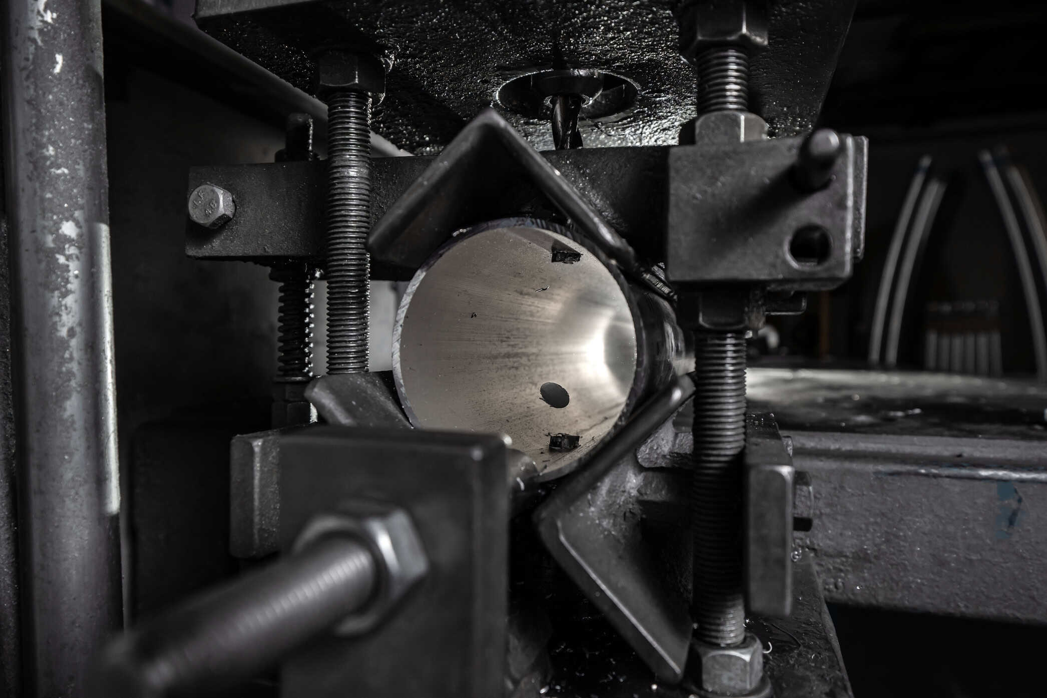 Metaalbewerking en engineering voor unieke staalconstructies.